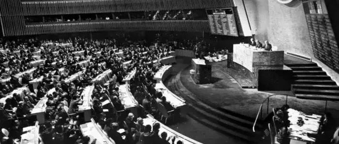 50年前，人们在联合国为中国欢呼！