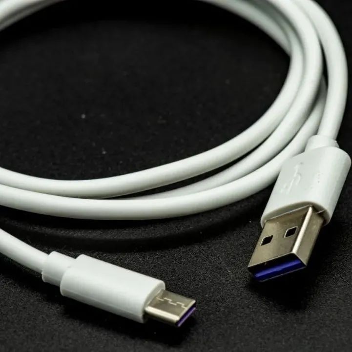 欧盟要统一充电接口为USB-C，苹果急了：这是在扼杀创新