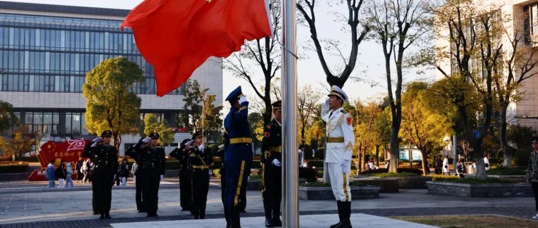 致敬最可爱的人，庆祝人民空军成立72周年