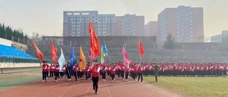 追忆建党百年征程，工院师生百圈跑步接力！