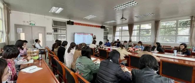 【和美天府】立足本职 坚守初心 ——天府路小学党总支部贯彻学习党的 十九届六中全会精神