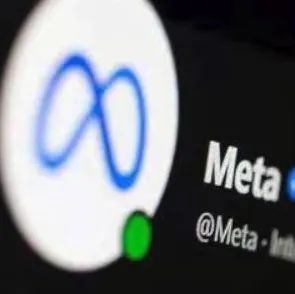 Meta为防止色情报复让用户上传私密照；特斯拉更新全自动驾驶Beta版；苹果m1max芯片包含隐藏部分