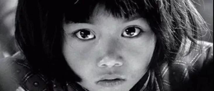 让刘德华哽咽的摄影师，改变了几百万孩子的命运