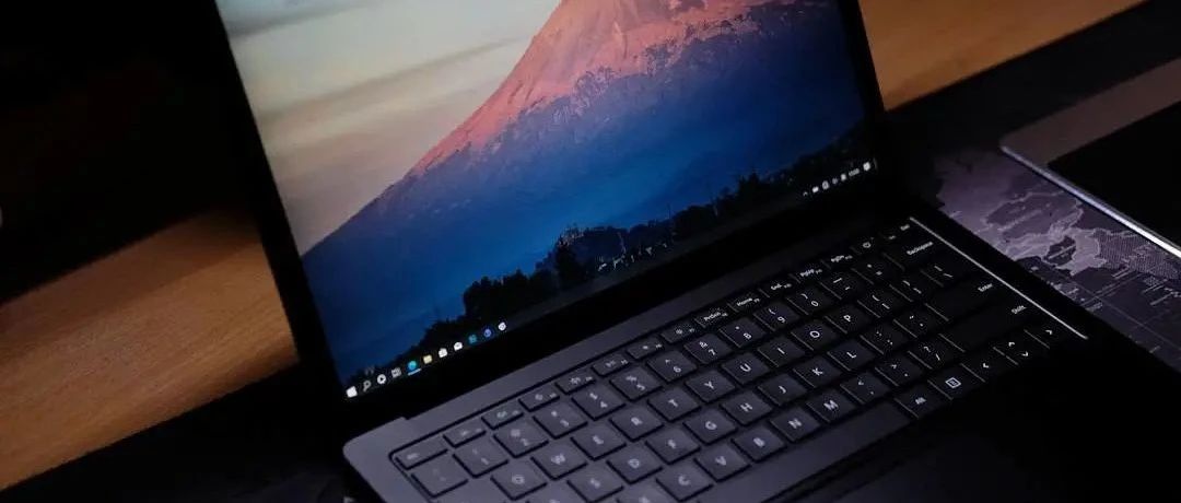 Surface Laptop 4 体验：微软自己做的轻薄本，会是「标准答案」吗？