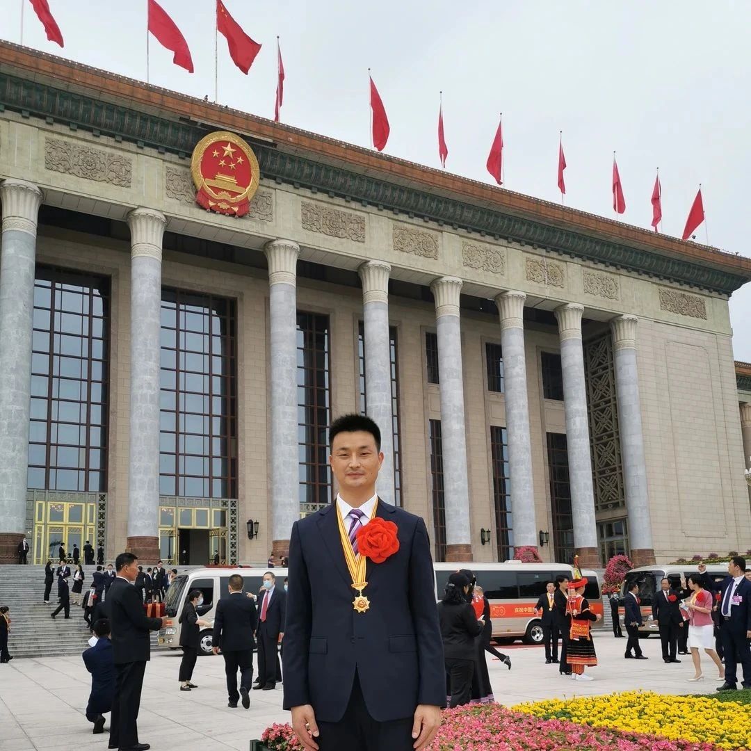 喜报|吕义聪获评“全国优秀共产党员”，赴京参加庆祝中国共产党成立100周年大会