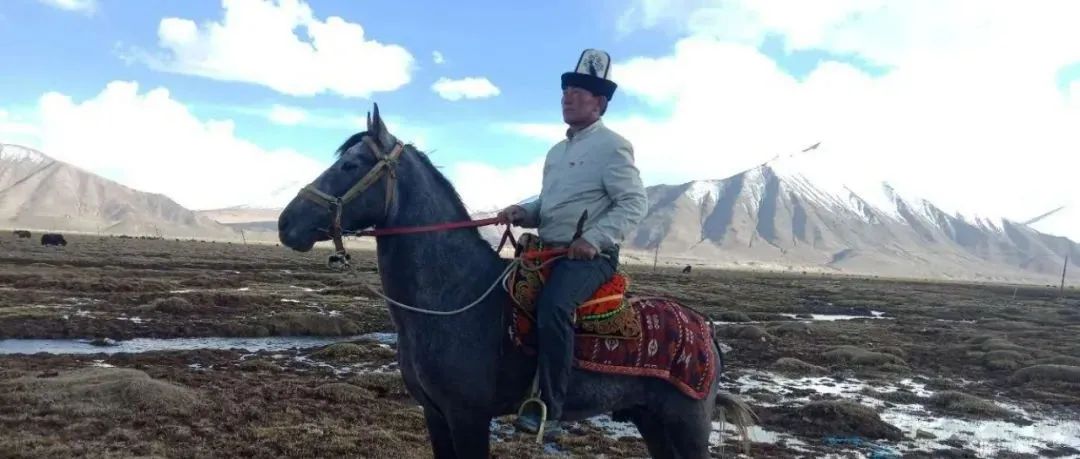 新年第一份感动，新疆牧民大叔阿布都加帕尔·猛德带给你