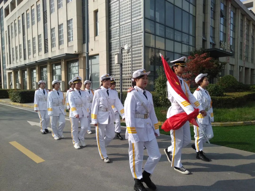 “新起点，新征程”-西安幼儿师范职业学校举行开学升旗仪式