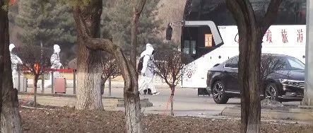 吉林农业科技学院4天报68例感染者，有学生校内隔离时确诊