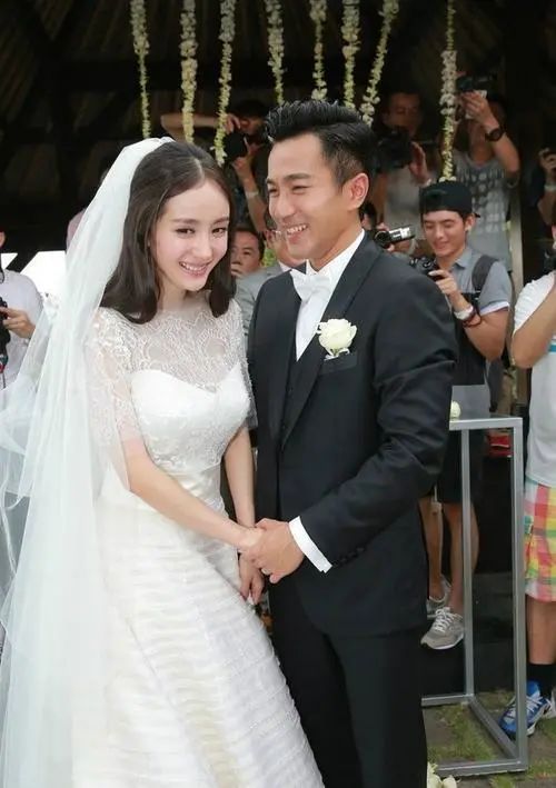 时隔1年多，杨幂迟迟不公开恋情真相被揭发，网友：刘恺威太狠