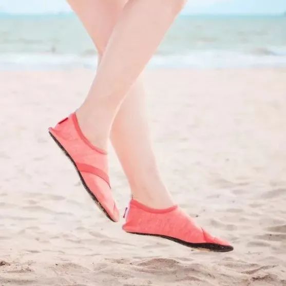 刘畊宏女孩必备的袜子鞋，宅家运动，也在保护好脚！