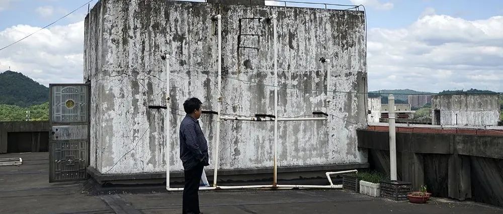 湖南两高中生“奸杀教师”被判无期，宁死不肯减刑，十年后疑“真凶”被捕