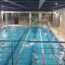 82岁老人游泳续卡遭拒起诉健身馆，“停止歧视老年人”