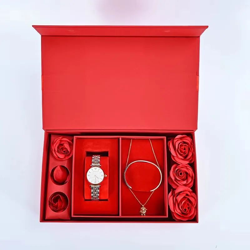 七夕佳礼 | 阿玛尼红色礼盒，满天星手表+手镯+项链，俘获她的芳心