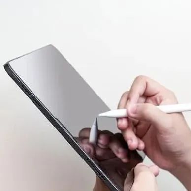 中学以是否买5800元平板分班？被责令退还244万元