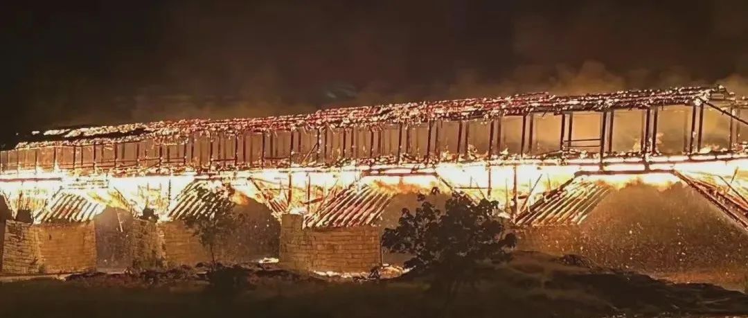 始建于北宋的万安桥被大火吞没，我们还能再看到它吗？