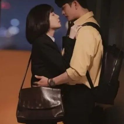种草鹅 | 看了大热韩剧《非常律师禹英禑》，被女主的通勤包狠狠种草了！