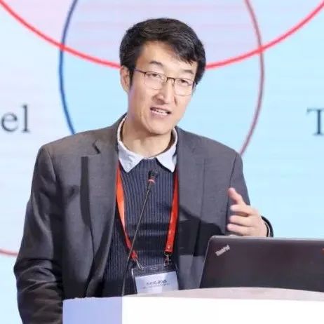 碳硅智慧 CEO 邓亚峰：用 AI 解开生命的密码