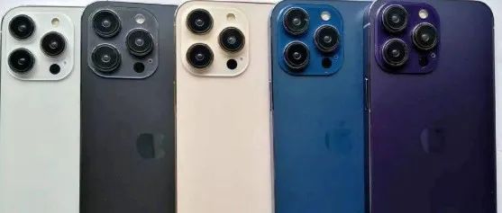 iPhone 14 Pro紫色机模引大量差评：好丑！还不如远峰蓝