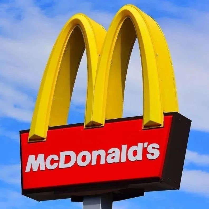 价值1965亿！麦当劳是如何把小小「M」字折腾成logo圈顶流的？