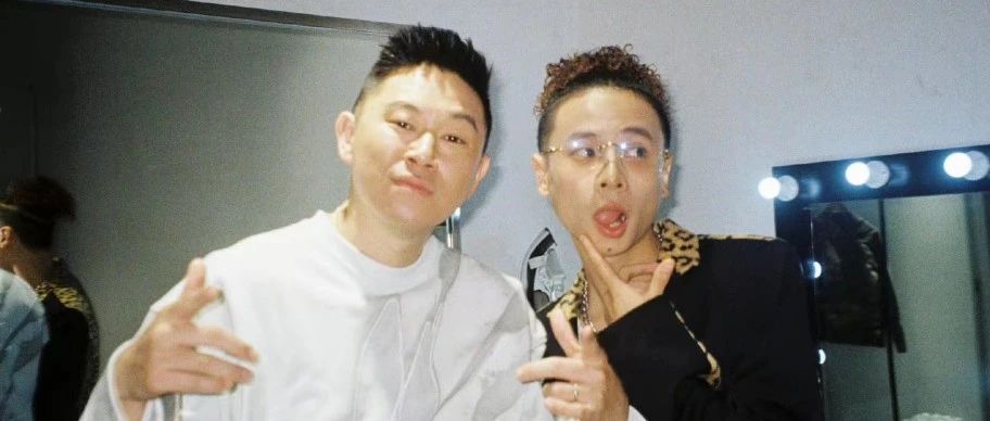 PSY.P发文暗讽、瘦子参加演出……“巅峰对决2”录制结束后，rapper们都在干什么？