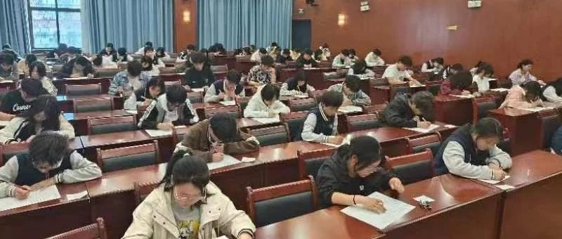 城固县职业教育中心组织“学习二十大、永远跟党走、奋进新征程”共青团基础知识检测