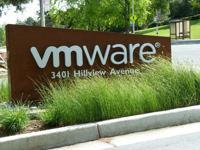 可容纳8000人的VMware总部开放办公首日只到了99人