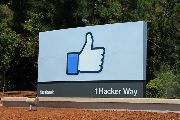 Facebook将美国员工返回办公室的时间推迟到2022年