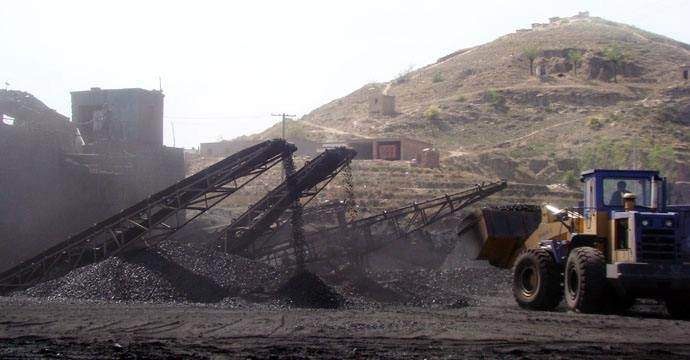 陕西神木煤矿事故新进展：19人遇难 2人被困 网友远程祈祷