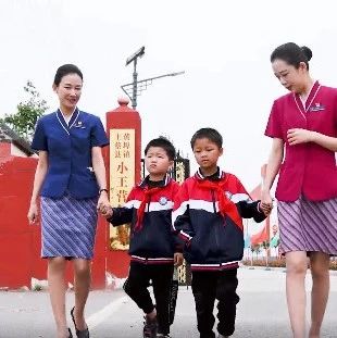 梦想的传递！南航空乘姐妹花：我在蓝天等你