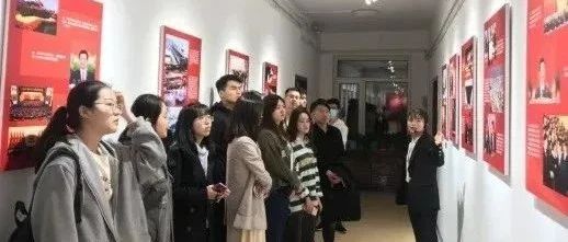 学习教育进行时丨辽宁大学“党的百年辉煌历史图片展”参观场次突破100场