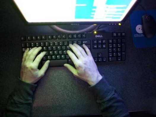 越南黑客窃取10亿电邮地址 销售仿冒软件牟利