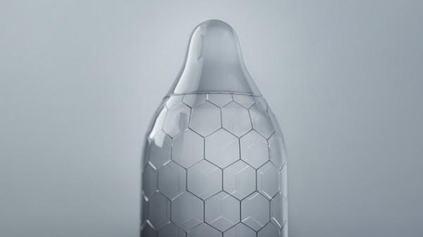 据外媒报道，近日瑞典情趣用品制造商LELO宣布推出一款采用六角形蜂巢设计的避孕套 Lelo Hex,